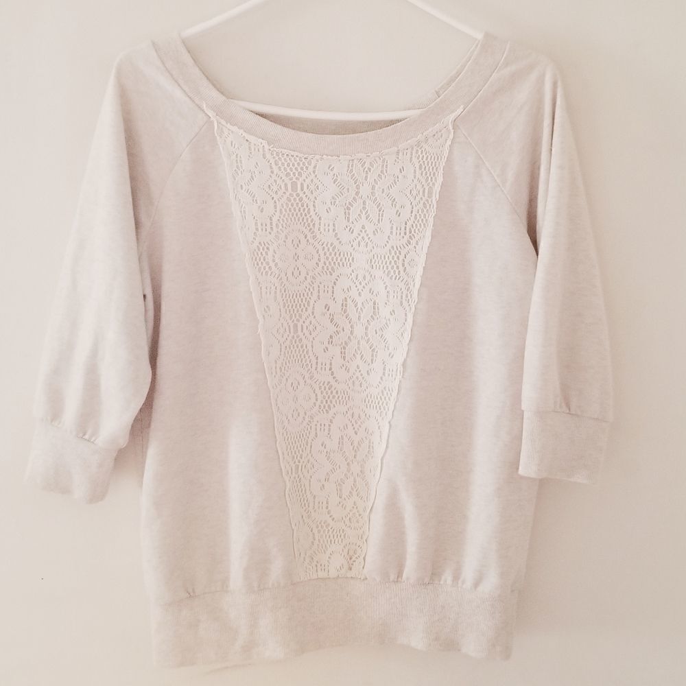 Wet Seal 3/4 sleeve comfy sweatshirt
